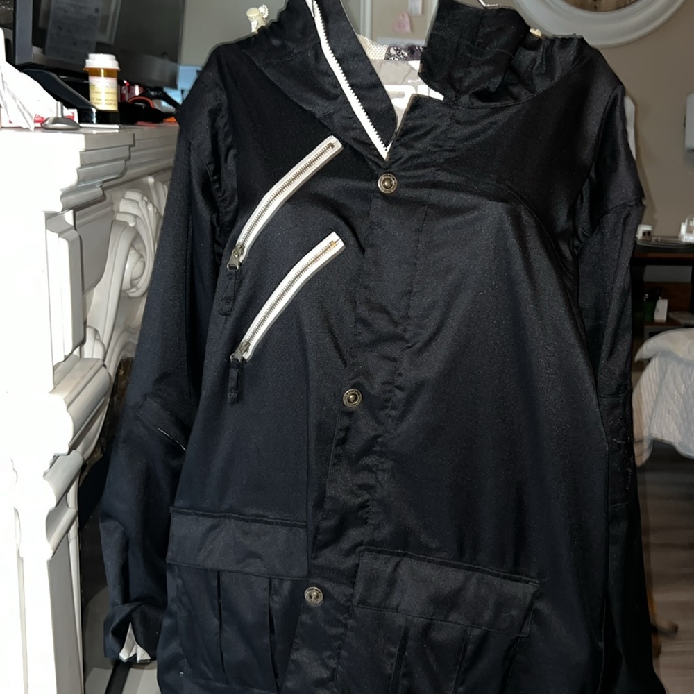 Ride snowboarding jacket 🧥 in good used condition worn 2-3 times - Picture 2 of 12
